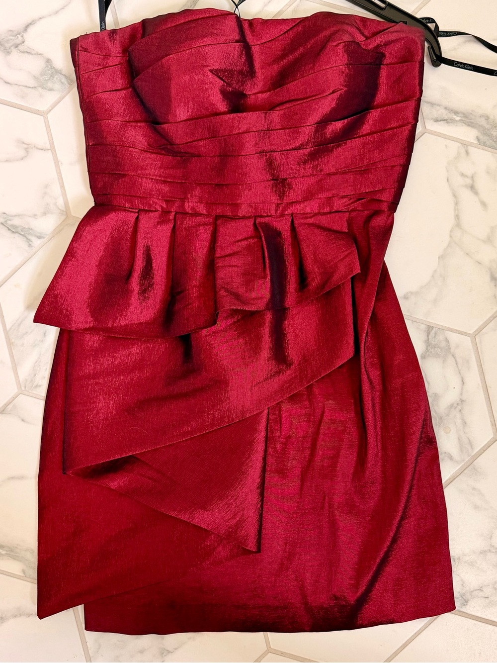 Calvin Klein Strapless Burgundy Peplum Cocktail Dress Size 2
